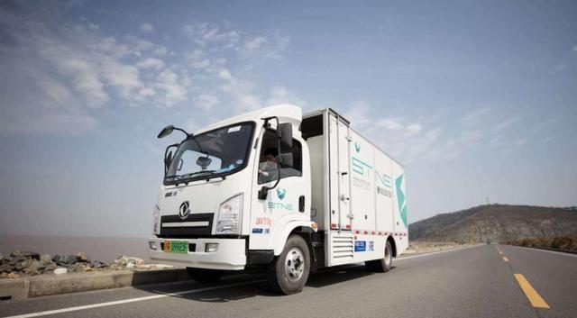 氢能重载货车在北京首次投用新能源货车家族再添一员